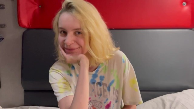 Насадил на член доступную телочку