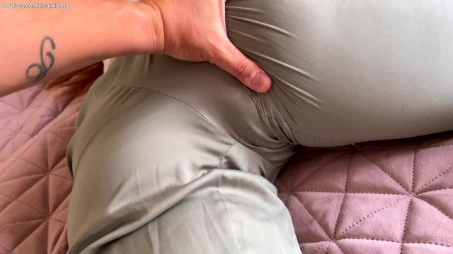 Трахает русскую очень безотказную кобылу