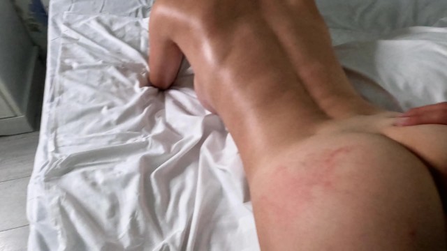 На камеру  затрахал подругу  с отличными  сиськами