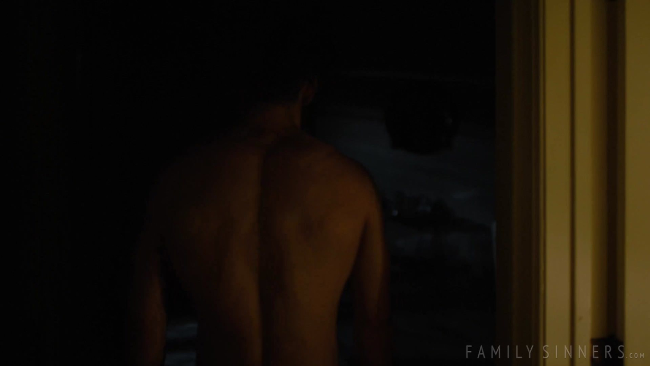 Отличный  шпиль на  кровати, Эйприл Олсен April Olsen