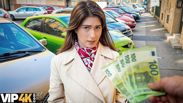 Женщина меняет партнера за деньги на кастинге