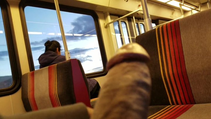 Дроч в транспорте