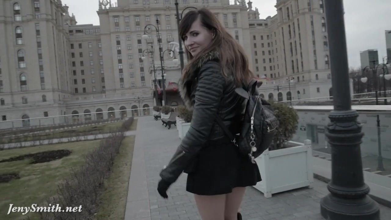 JENY SMITH прогулка рядом с достопримечательностями